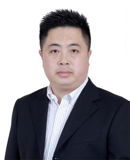 常务副会长兼秘书长——谢和勇